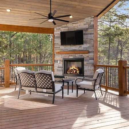New Luxury Cabin, Hot Tub, Forest Views,Hotel Style Amenities Broken Bow Exteriör bild