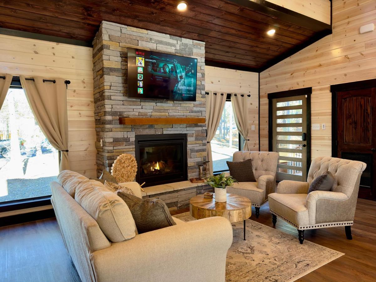 New Luxury Cabin, Hot Tub, Forest Views,Hotel Style Amenities Broken Bow Exteriör bild