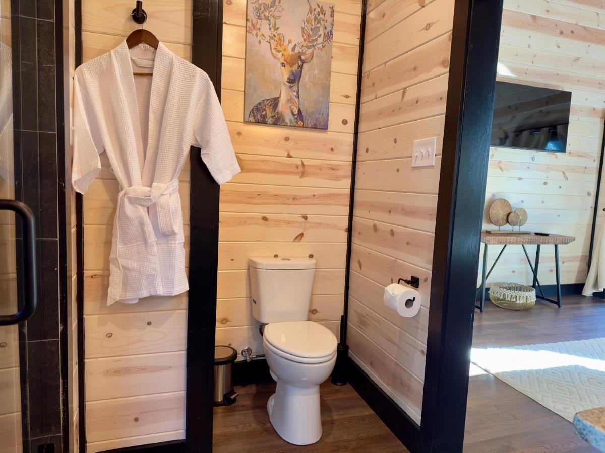 New Luxury Cabin, Hot Tub, Forest Views,Hotel Style Amenities Broken Bow Exteriör bild