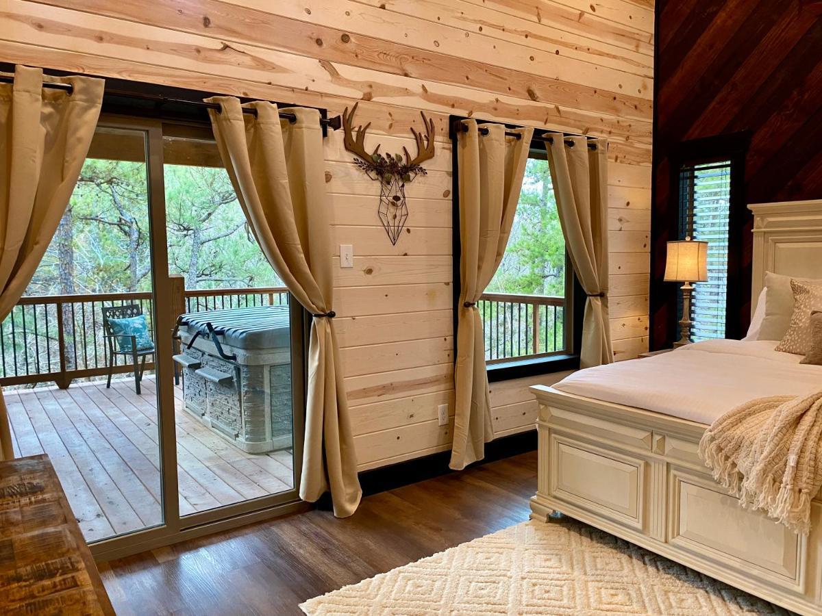 New Luxury Cabin, Hot Tub, Forest Views,Hotel Style Amenities Broken Bow Exteriör bild