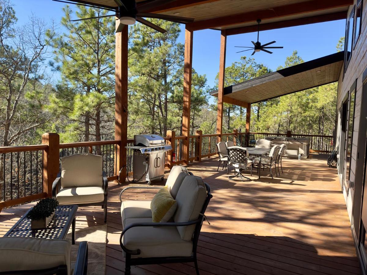 New Luxury Cabin, Hot Tub, Forest Views,Hotel Style Amenities Broken Bow Exteriör bild