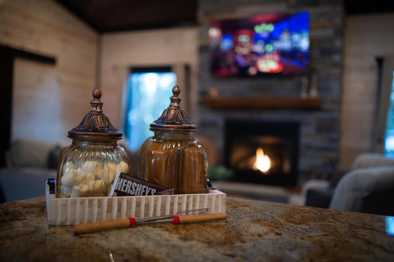 New Luxury Cabin, Hot Tub, Forest Views,Hotel Style Amenities Broken Bow Exteriör bild