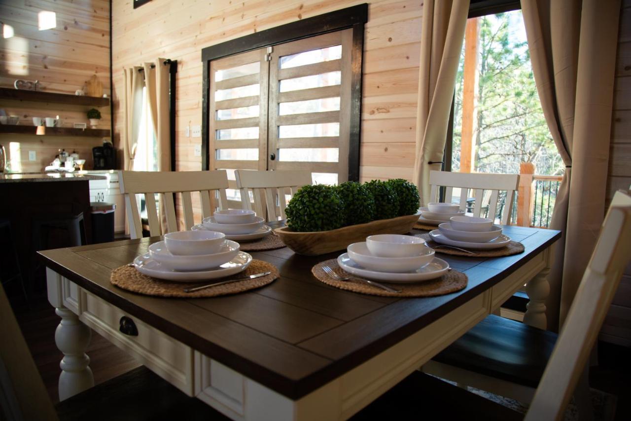 New Luxury Cabin, Hot Tub, Forest Views,Hotel Style Amenities Broken Bow Exteriör bild