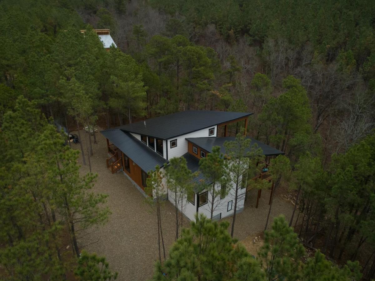 New Luxury Cabin, Hot Tub, Forest Views,Hotel Style Amenities Broken Bow Exteriör bild
