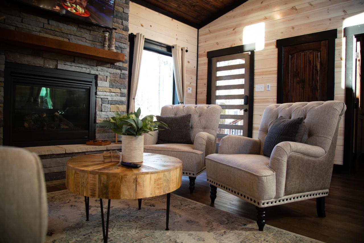 New Luxury Cabin, Hot Tub, Forest Views,Hotel Style Amenities Broken Bow Exteriör bild