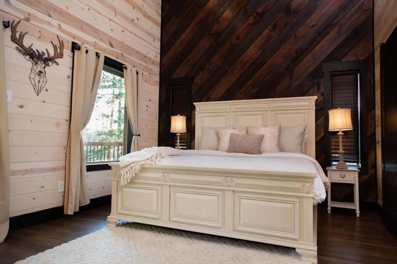 New Luxury Cabin, Hot Tub, Forest Views,Hotel Style Amenities Broken Bow Exteriör bild